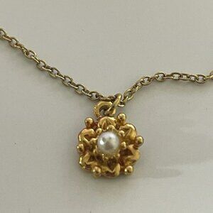 Gold tone child's necklace with faux pearl 14"